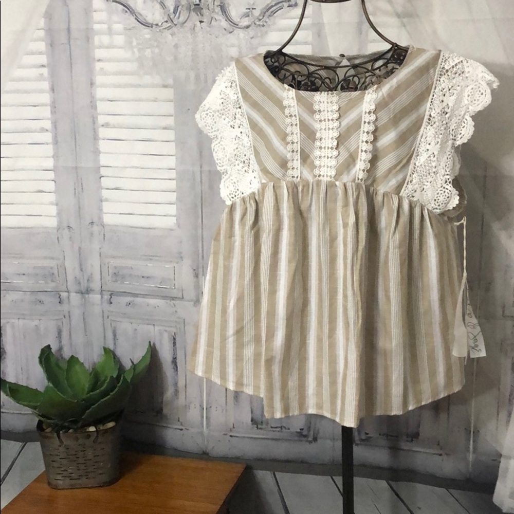 NWT Taylor & Sage Cap Sleeve Top-Sz L